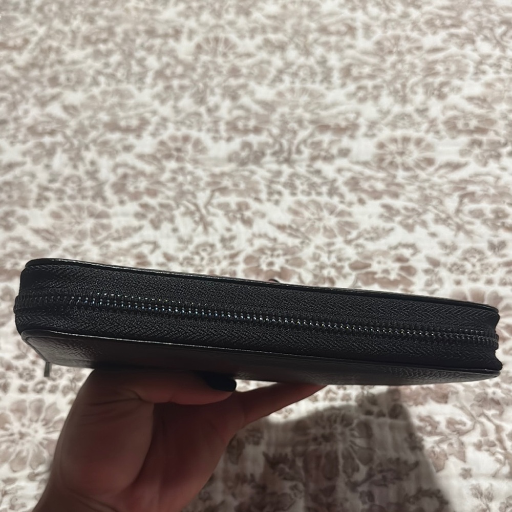 Black Textured Wallet - Picture 4 of 15